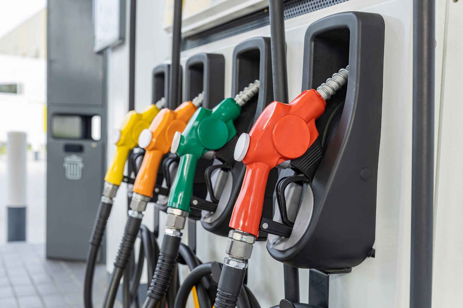in-2025-ukrnafta-increased-fuel-sales-by-50-while-non-fuel-sales-grew-by-118