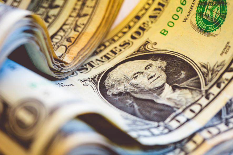 ukraines-international-reserves-fell-by-5-in-august-to-487-billion